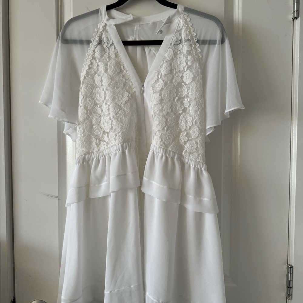Elegant White Lace Dress